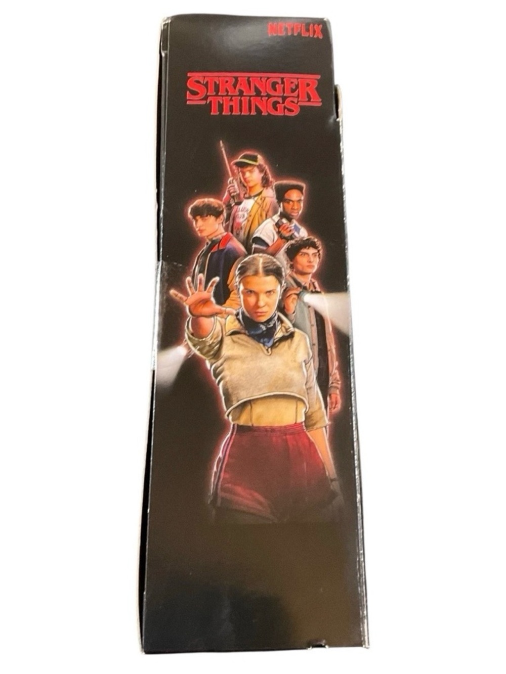 Netflix Stranger Things Hopper & Eleven Action Figure Set - Yellow - Picture 8 of 10
